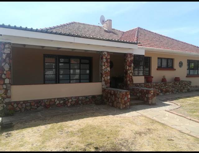 3 BEDROOM HOUSE RENTED IN MOUNT CROIX